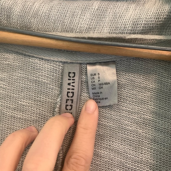 DIVIDED Cardigan - Picture 2 of 3